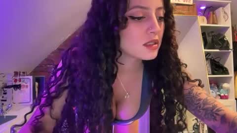 Snapshot of alissajaede chatting on 10.03.25 alissajaede online show from 10.03.25