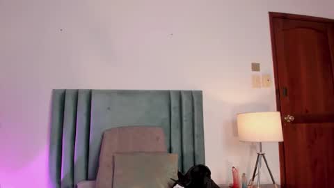 AlissaNix online show from 02.22.25