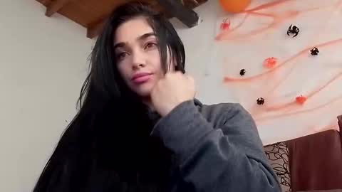 Snapshot of alisson369_ chatting on 10.27.25 Alisson369 online show from 10.27.25