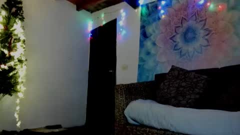 Alisson369  online show from 12.20.25