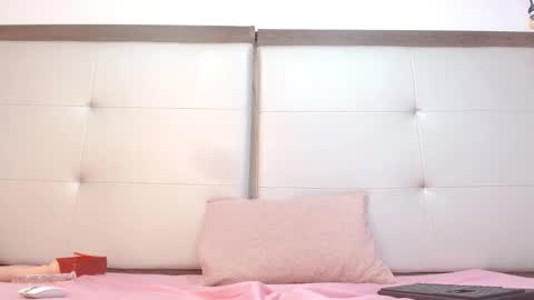 Snapshot of alisson_freckles chatting on 12.12.24 Alisson online show from 12.12.24