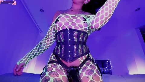    online show from 01.03.25