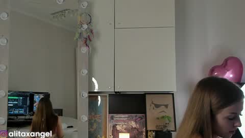Snapshot of alitaangel_ chatting on 07.11.26 A L I T A online show from 07.11.26