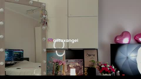 Snapshot of alitaangel_ chatting on 07.16.26 A L I T A online show from 07.16.26