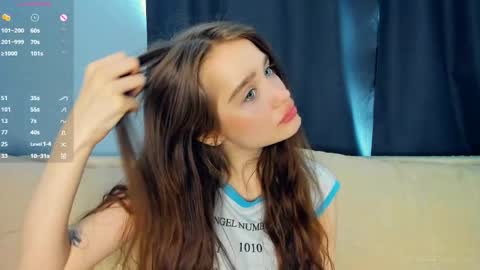 Alivia online show from 04.21.26