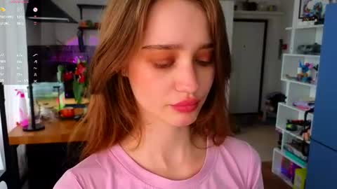 Alivia    online show from 07.04.26