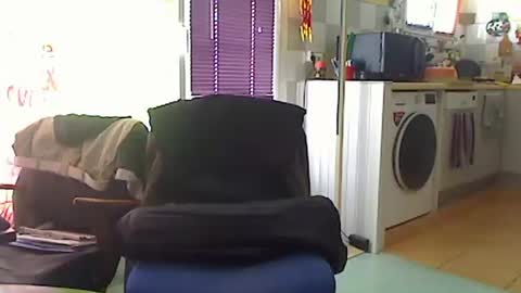 Snapshot of alix300 chatting on 10.20.25 Sandwich online show from 10.20.25