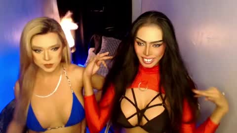 Snapshot of aliyahdeluxx chatting on 05.11.26 aliyah online show from 05.11.26