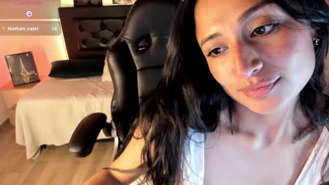 Alizee online show from 12.15.24