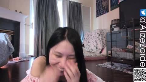 Alize Zaide online show from 12.01.25