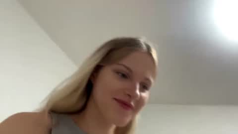 Snapshot of allaloffredo chatting on 06.22.26 Kate online show from 06.22.26