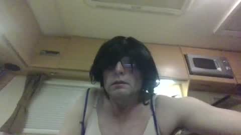 allan68539 online show from 10.04.25