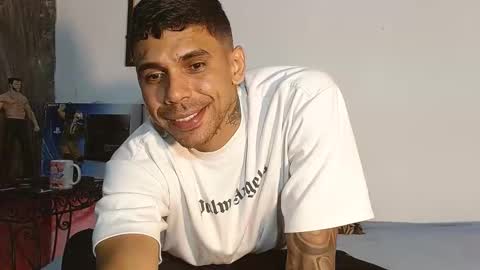 Snapshot of allanbarreto chatting on 02.04.26 Allan online show from 02.04.26