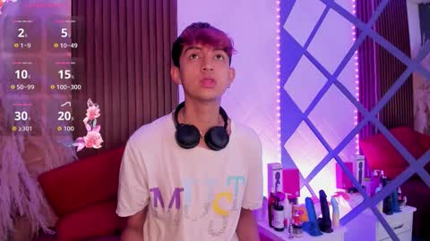 Snapshot of allen_starck chatting on 09.28.25 Allen online show from 09.28.25