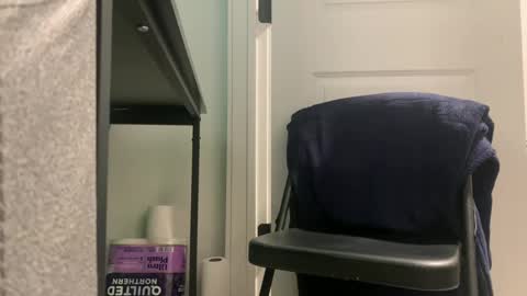 Allergictolove online show from 12.25.24