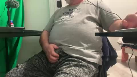 Allergictolove online show from 01.08.25