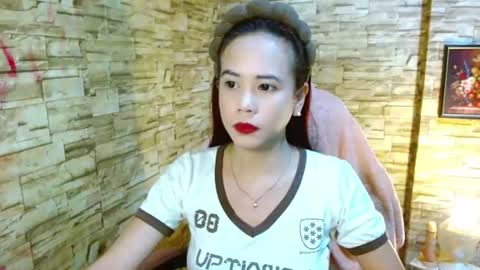 Snapshot of allfor_lavinia chatting on 06.23.26 Lavinia online show from 06.23.26
