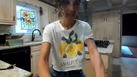 wishlist on bio online show from 03.09.25