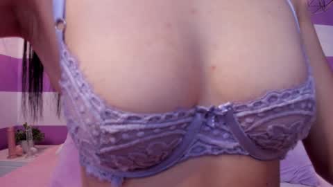 Snapshot of alli_cooper chatting on 01.21.25 Ali online show from 01.21.25