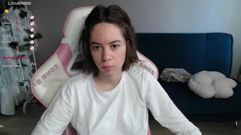 Snapshot of allie_hazie chatting on 06.02.26 alice online show from 06.02.26