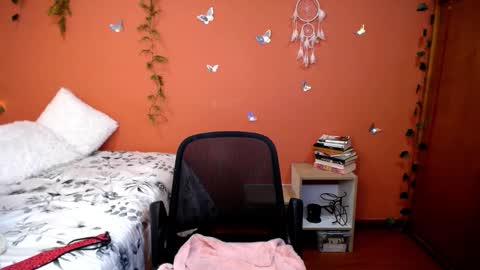 Allie  online show from 10.17.25