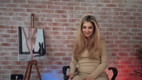 Allie online show from 12.19.24