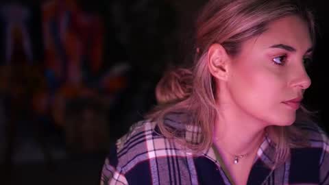 Allie online show from 11.06.25