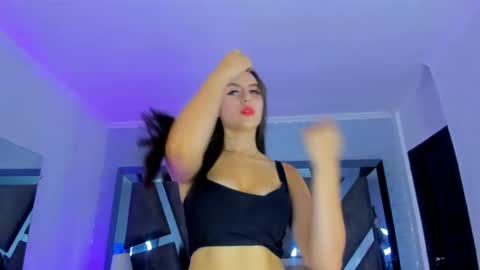    online show from 03.04.25