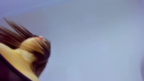    online show from 03.06.25