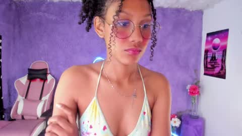 Snapshot of allis0n_ik chatting on 03.06.25 ALLIS0N IK online show from 03.06.25