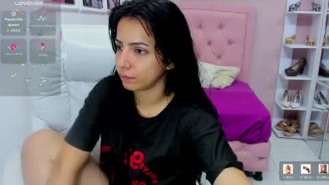 Snapshot of allison_garcia chatting on 06.12.26 ALLISON online show from 06.12.26