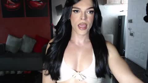 Snapshot of allisonfit chatting on 06.14.26 Allison Victoria online show from 06.14.26