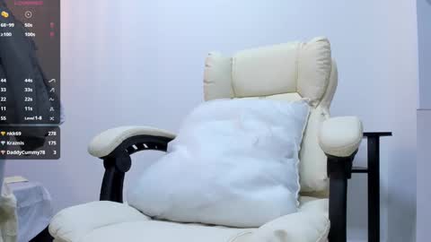 Alli  online show from 02.15.25