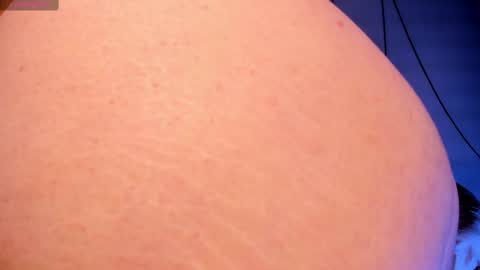 Snapshot of allisonrogersx chatting on 02.19.25 Allison Rogers online show from 02.19.25