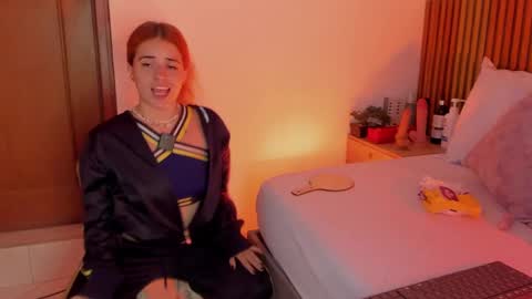 Snapshot of alliss_ginger_ chatting on 09.09.25 A L L I S S online show from 09.09.25