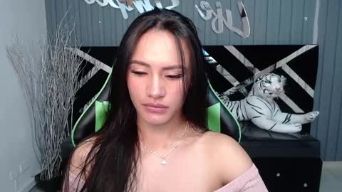 Snapshot of allisson_a chatting on 01.18.25 Allisson online show from 01.18.25