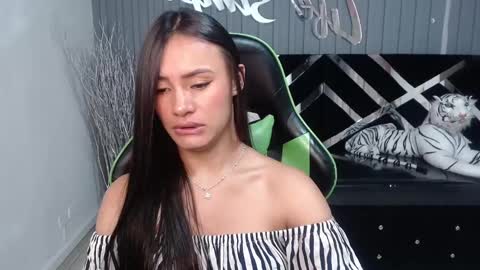 Snapshot of allisson_a chatting on 02.28.25 Allisson online show from 02.28.25