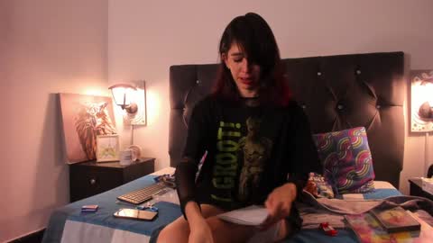 Snapshot of allisson_rose chatting on 12.12.24 Alli online show from 12.12.24