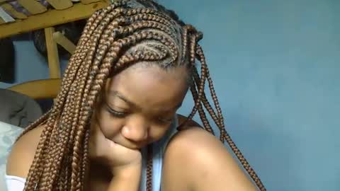 Snapshot of allizida01 chatting on 11.21.25 allizida01 online show from 11.21.25