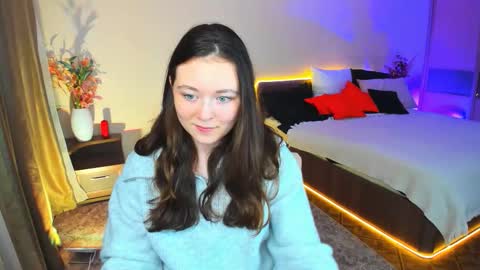 Snapshot of alluringeyess chatting on 11.06.25 alluringeyess online show from 11.06.25