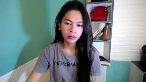 Snapshot of alluringhotwoman_xx chatting on 03.26.26 Call me Baby online show from 03.26.26