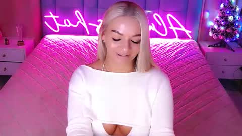 AlwaysHot online show from 01.15.26