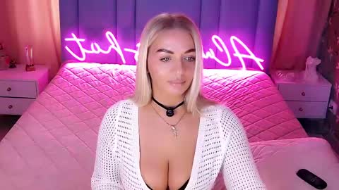 AlwaysHot online show from 04.15.26