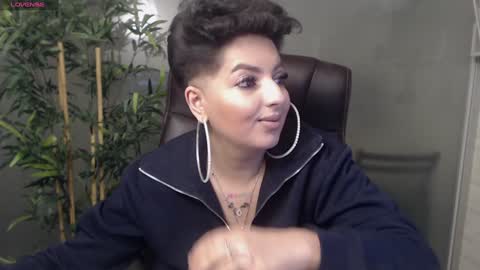         online show from 01.08.25