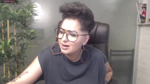         online show from 01.11.25