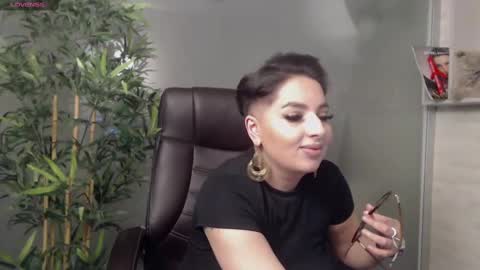         online show from 02.12.25