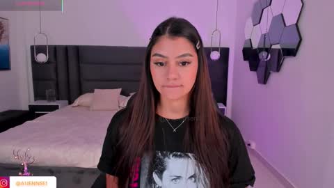 Alisson online show from 10.13.25