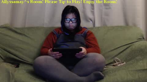 Allyssamay online show from 01.14.25