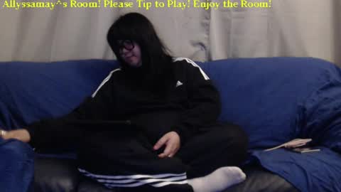 Allyssamay online show from 02.05.25