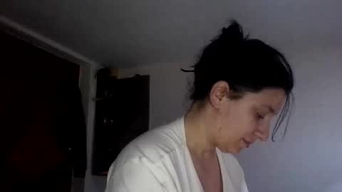 Snapshot of alma_amy chatting on 02.13.26 Alma online show from 02.13.26